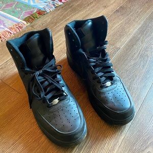 Nike mens Air Force 1 High - 11.5 - used